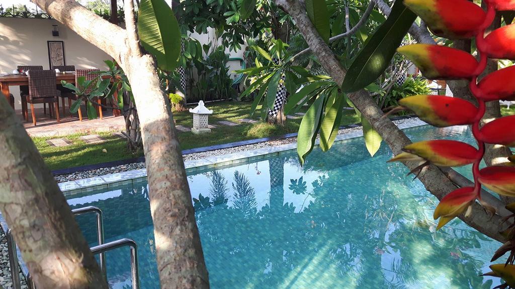 Villa Rosseno - Evelyn Private Pool And Garden Yogyakarta Eksteriør billede